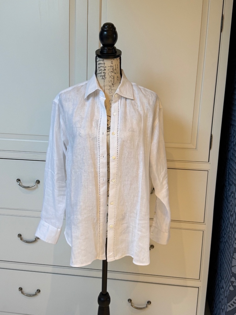 J McLaughlin linen blouse size medium